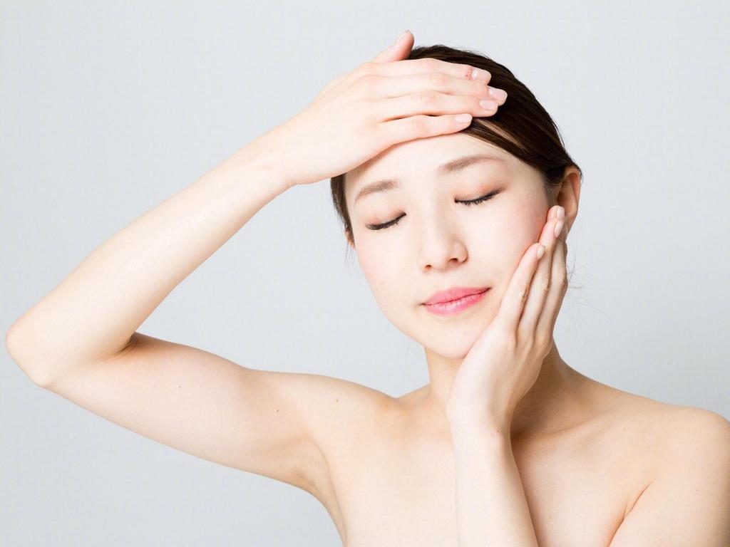 What should I do about itchy, red, allergic skin on my face?